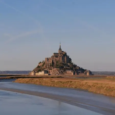 Gite Le 7 De Coeur, Baie Mont St Michel Dragey Exterior photo